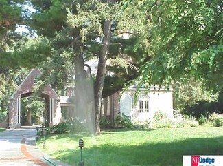 407 N Elmwood Rd, Omaha, NE 68132