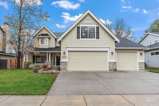 2318 E Ashbrook Dr, Eagle, ID 83616