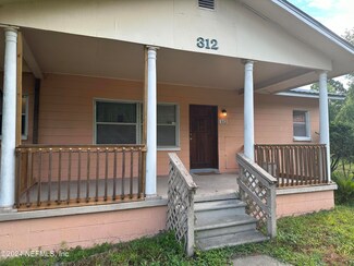 312 Palmway Dr, Satsuma, FL 32189
