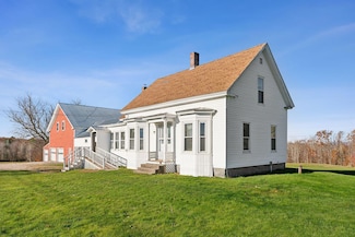 119 N Hatch Hill Rd, Greene, ME 04236