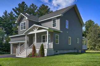 27 Abby Rd, Plaistow, NH 03865