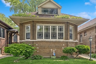8251 S Kenwood Ave, Chicago, IL 60619