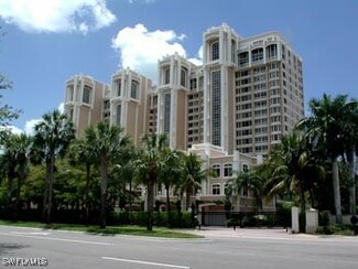 7117 Pelican Bay Blvd Unit 1202, Naples, FL 34108