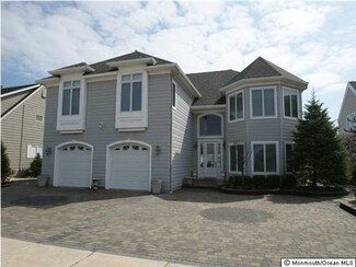 212 Squan Beach Dr, Mantoloking, NJ 08738