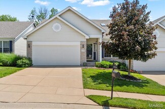 1136 Arbor Place Dr, Valley Park, MO 63088