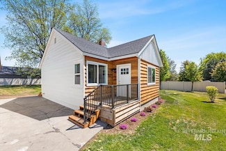 2705 Airport Ave, Caldwell, ID 83605