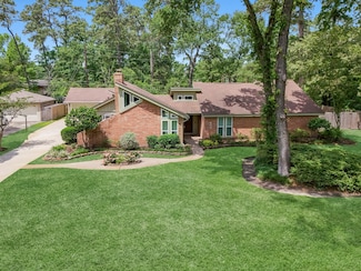 903 Castle Hill Trail, Kingwood, TX 77339