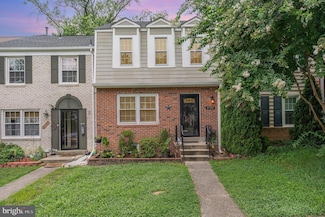 2168 Mayflower Dr, Woodbridge, VA 22192
