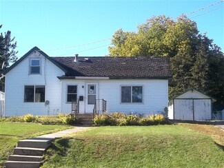 727 N Dickason Blvd, Columbus, WI 53925