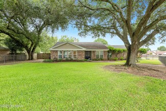 100 Cindy Dr, Lafayette, LA 70508