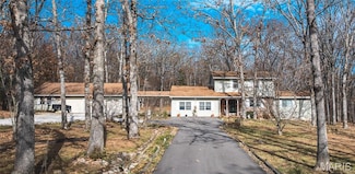 10815 Timber Dr, Rolla, MO 65401