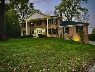 7464 Sleepy Hollow Dr, West Chester, OH 45069