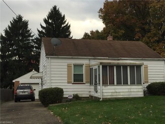 817 Marmion Ave, Youngstown, OH 44502
