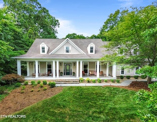 186 Lake Crest Dr, Lenoir City, TN 37772