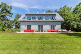 1128 Taylor Rd, Amherst Junction, WI 54407