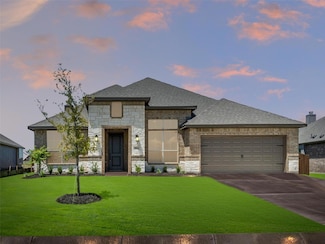 1814 Golden Meadow St, Cleburne, TX 76033
