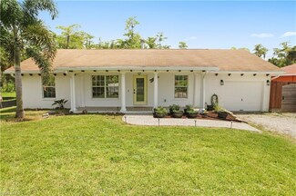 2660 24th Ave NE, Naples, FL 34120