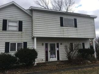 219 W Broadway St, Monon, IN 47959