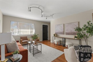 9800 Tullamoor Dr, Saint Louis, MO 63136