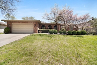 210 S Hershey Rd, Bloomington, IL 61704