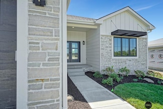 3514 S 219th St, Elkhorn, NE 68022