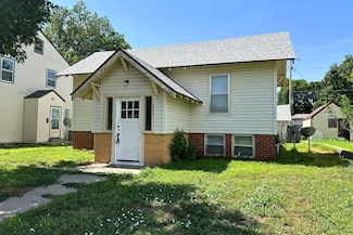 406 W 5th St, Hays, KS 67601