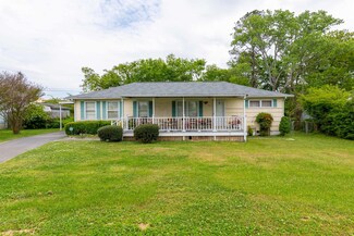 107 Gilbert Dr, Fort Oglethorpe, GA 30742