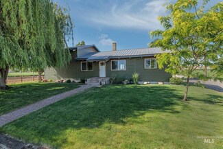 2950 NW 3rd Ave, Fruitland, ID 83619