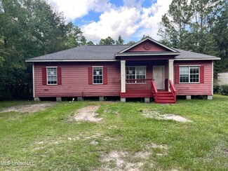 2032 Laurel Glen Rd, Gautier, MS 39553
