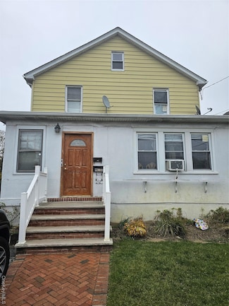 232 Doughty Blvd, Inwood, NY 11096