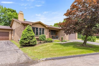31450 Orchard Brook Ct Unit 8, Farmington Hills, MI 48336