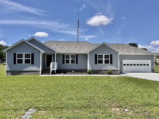 62 Sundance Dr, Lawrenceburg, TN 38464