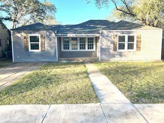 2110 30th St, Lubbock, TX 79411