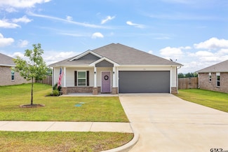 901 Martin St, Chandler, TX 75758