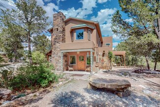 16 Smiling Moon Ln, Glorieta, NM 87535