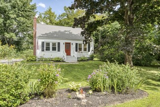 14 Prince St, Cumberland, ME 04021