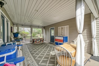 3382 Norfolk Dr, Cookeville, TN 38506