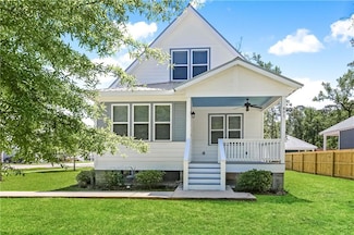 801 Coffee St, Mandeville, LA 70448