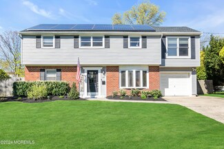 20 Branch Rd, Oakhurst, NJ 07755