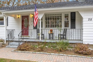 28 Chestnut Hill Rd, Chelmsford, MA 01824