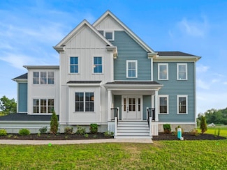 4 Weeping Willow Dr, Andover, MA 01810