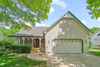 2108 Sunset Cir, Pleasant Hill, MO 64080