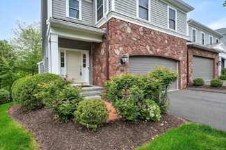 6 Mill Pond Ln Unit A, Simsbury, CT 06070