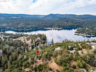20275 Ferret Ct, Groveland, CA 95321