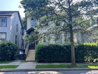 27 Hooker Ave, Poughkeepsie, NY 12601