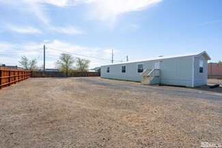 2770 Tonopah St, Silver Springs, NV 89429