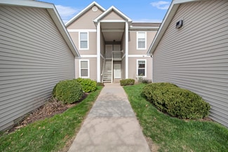 1468 Fox Pointe Cir, Ann Arbor, MI 48108
