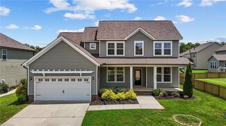 135 Glenfield Ln, Burlington, NC 27215