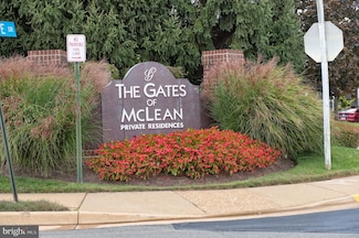 1530 Spring Gate Dr Unit 9104, McLean, VA 22102