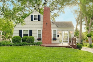 6018 Outlook St, Mission, KS 66202
